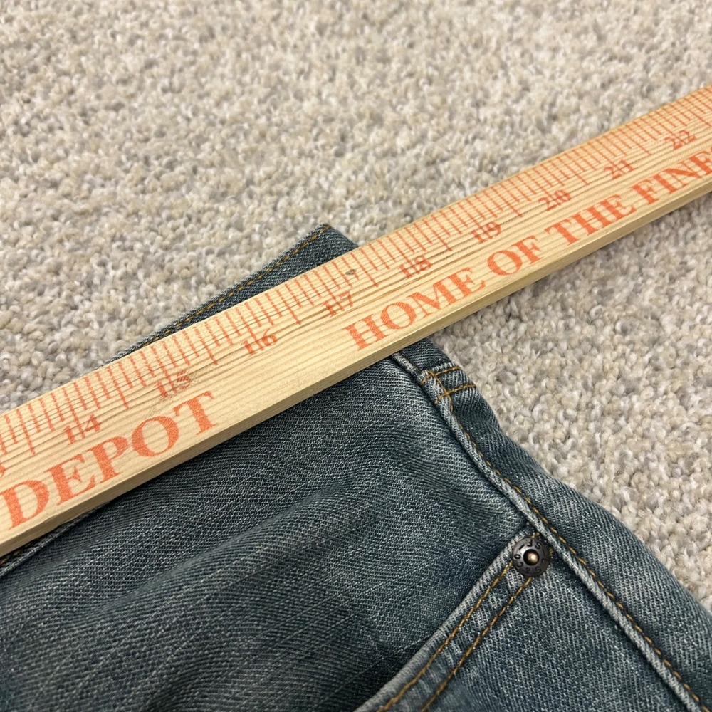 Levi's 559 Relaxed Straight Jeans 34x32 (Fits 34X31) Blue Medium Wash Denim - Picture 3 of 9